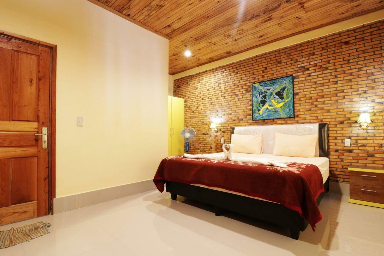 Tuk Tuk Timbul Bungalows Pokoj fotografie